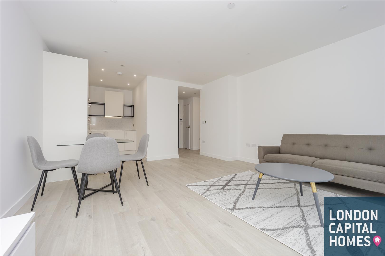 1 bed property in Willowbrook house, Coster Avenue, London